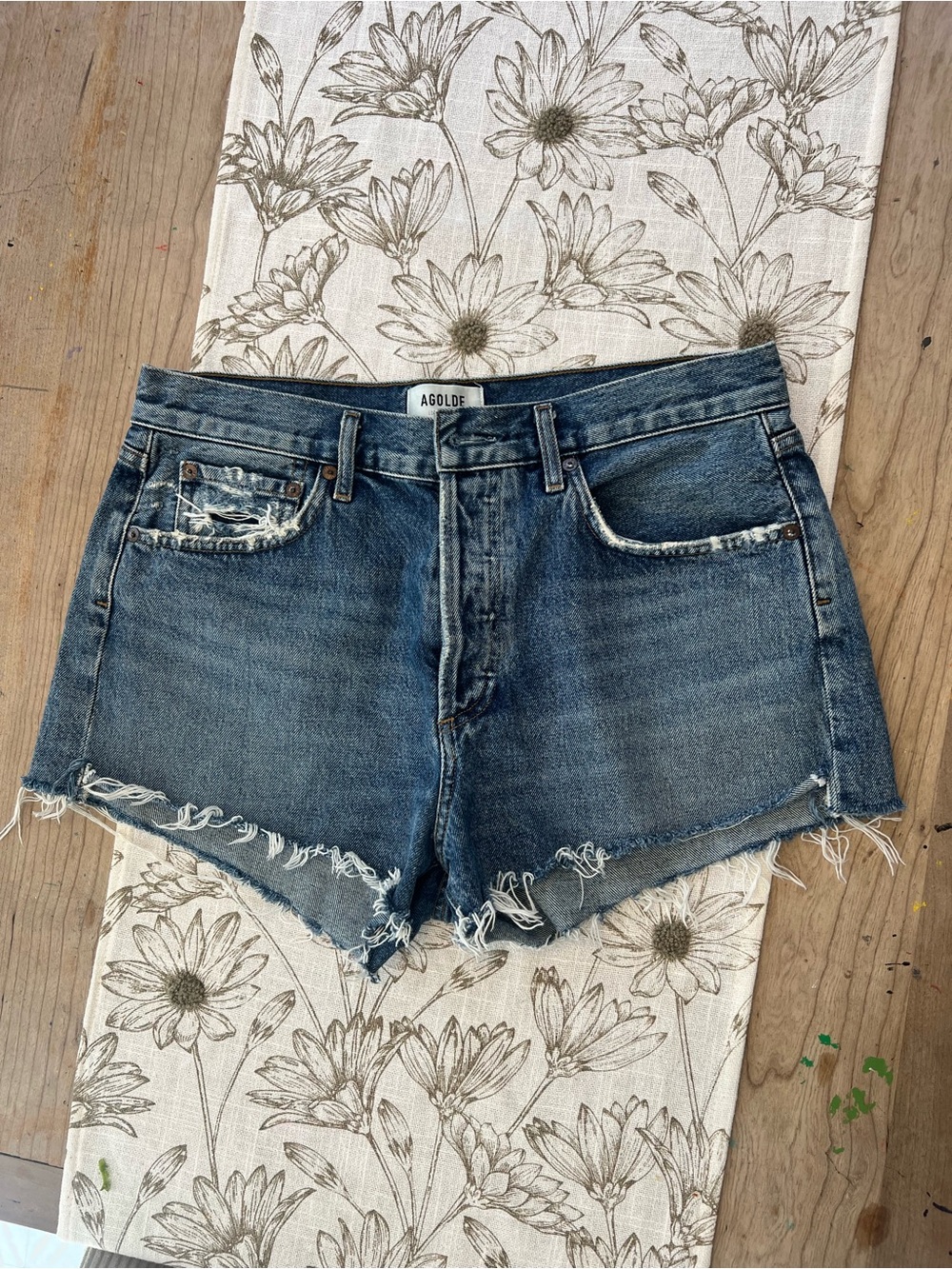 Agolde Parker Medium Blue Distressed Denim Cutoff Shorts size 28